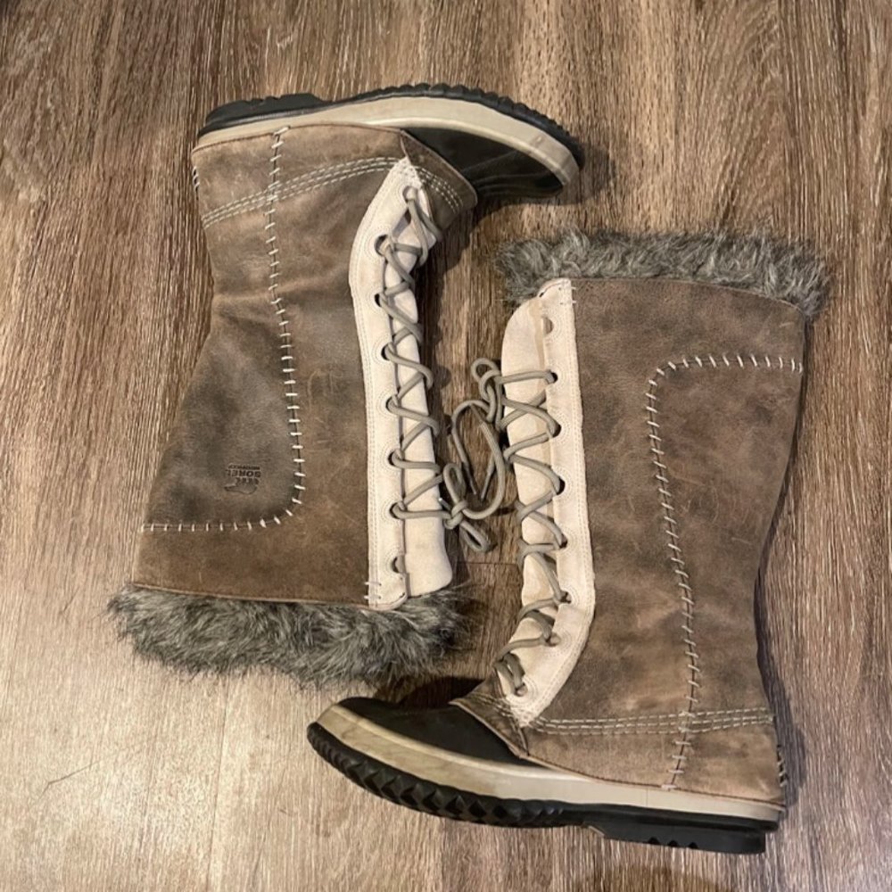 NOT FOR SALE Sorel Brown Winter Lace Up Boots with Fur Trip Size 8